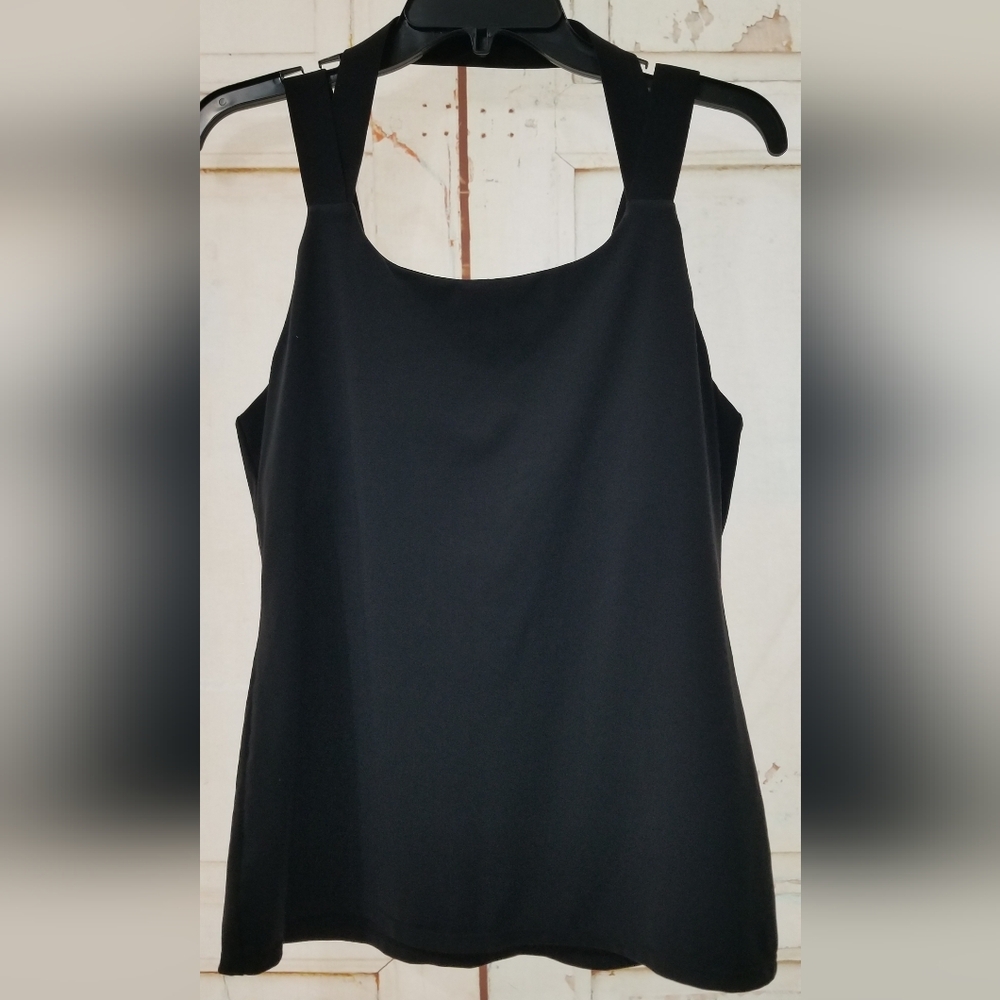 Fabletics Bundle - Picture 2 of 10